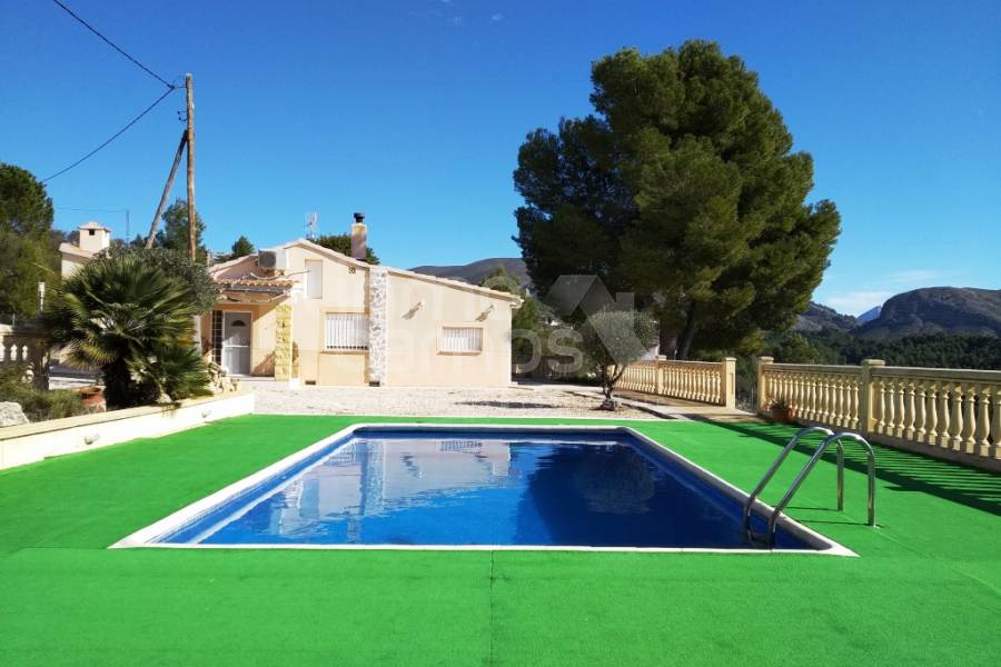 For sale - Country House - Millena