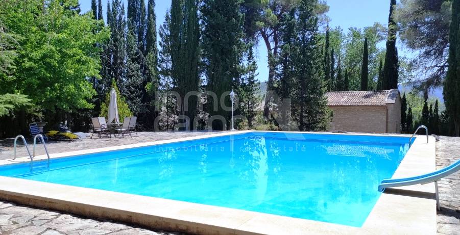 Te koop - Finca - Alcoy