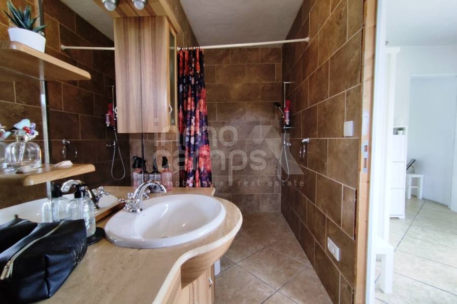 Te koop - Landhuis - Millena