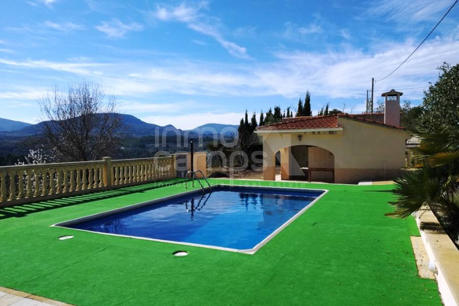For sale - Country House - Millena