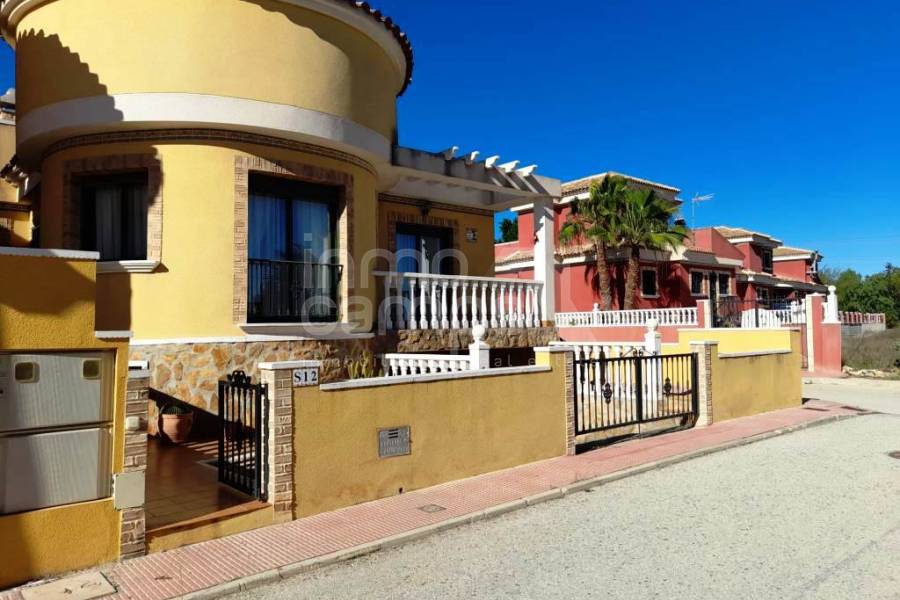 For sale - Villa - Benferri