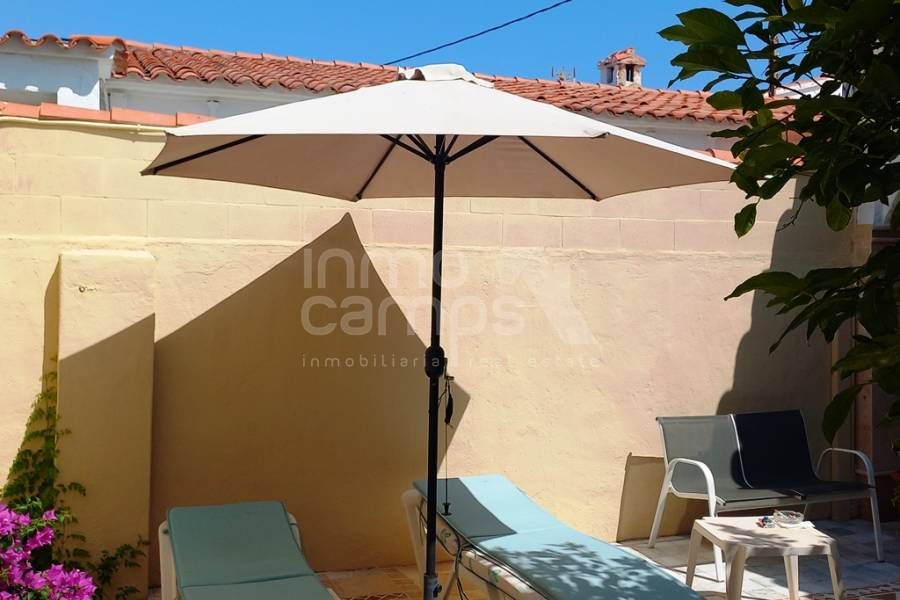 For sale - Villa - Denia