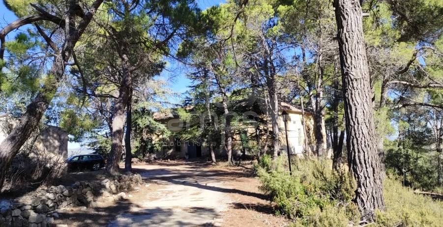 For sale - Finca - Alcoy