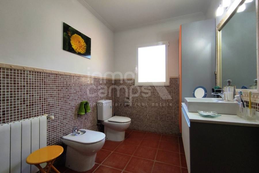 Te koop - Villa - Gorga