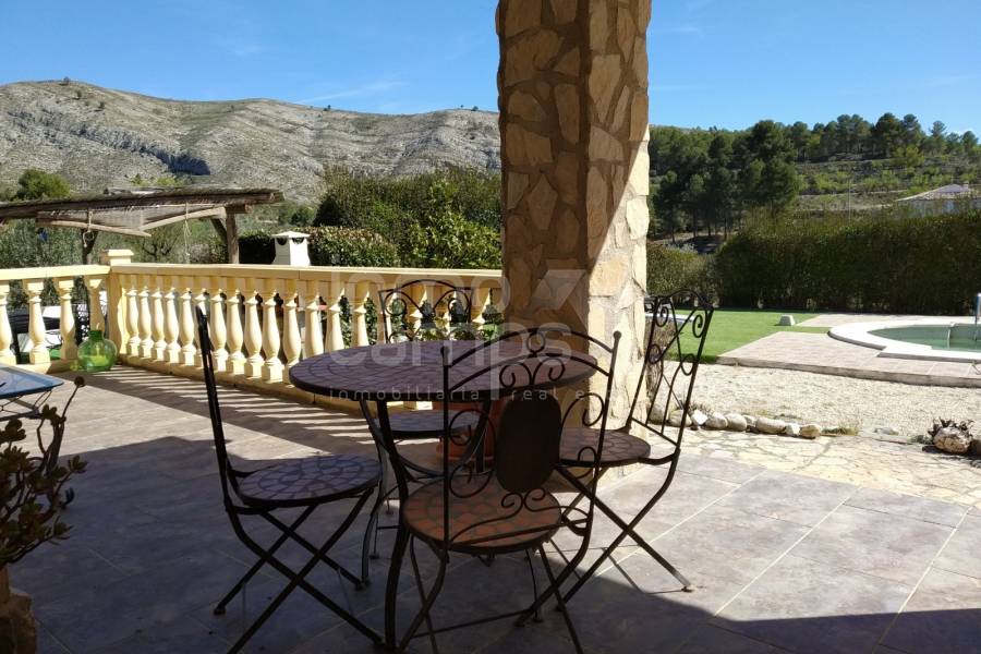 Te koop - Landhuis - Millena