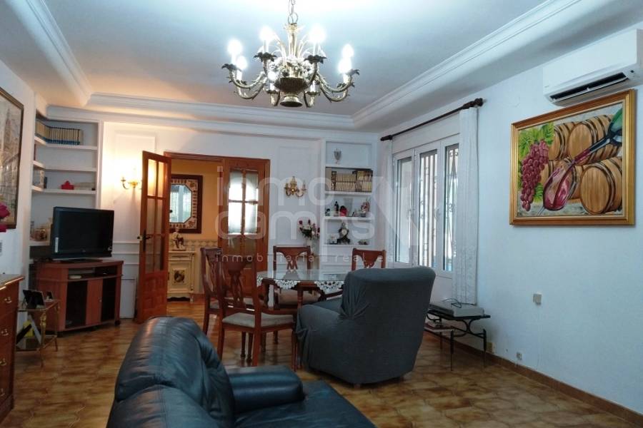 Te koop - Landhuis - Ontinyent