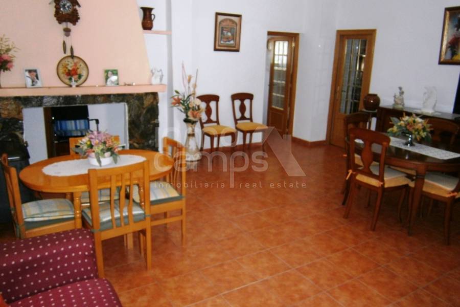 Te koop - Landhuis - Millena