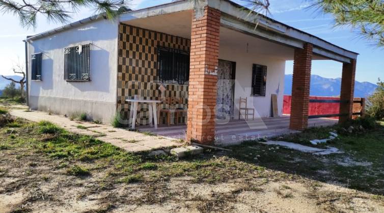 Country House - For sale - Millena - Millena