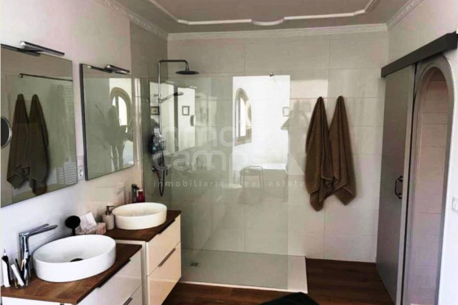 Venta - Chalet - Denia