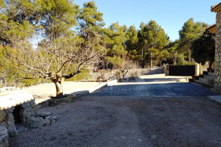 For sale - Villa - Alcoy - Urbanitzation
