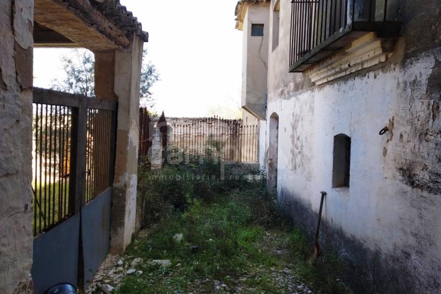 For sale - Finca - Ontinyent