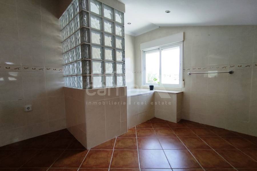 Te koop - Landhuis - Millena