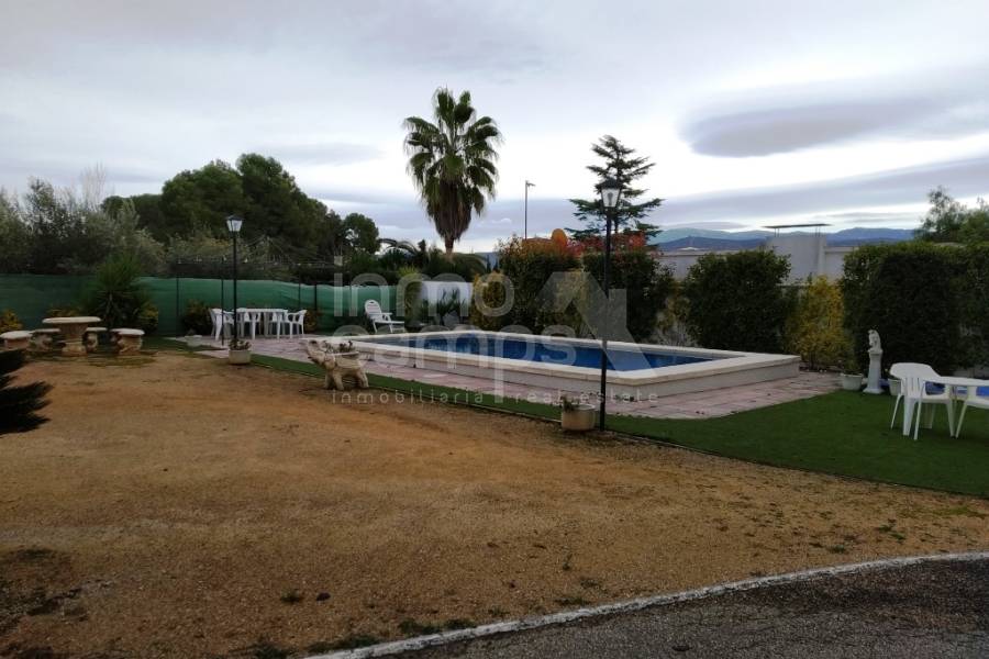 Te koop - Landhuis - Ontinyent