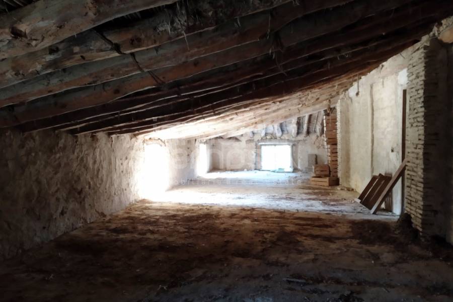 For sale - Finca - Ontinyent