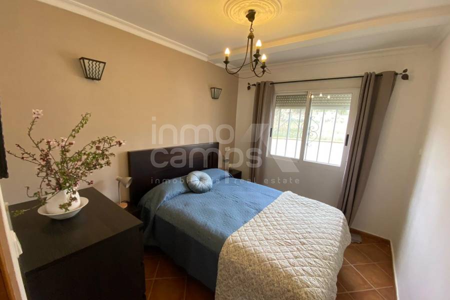 Te koop - Landhuis - Millena