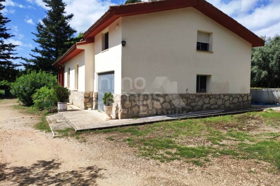 Te koop - Villa - Alcoy - Urbanizaciones