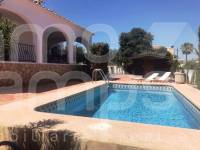 Venta - Chalet - Albir