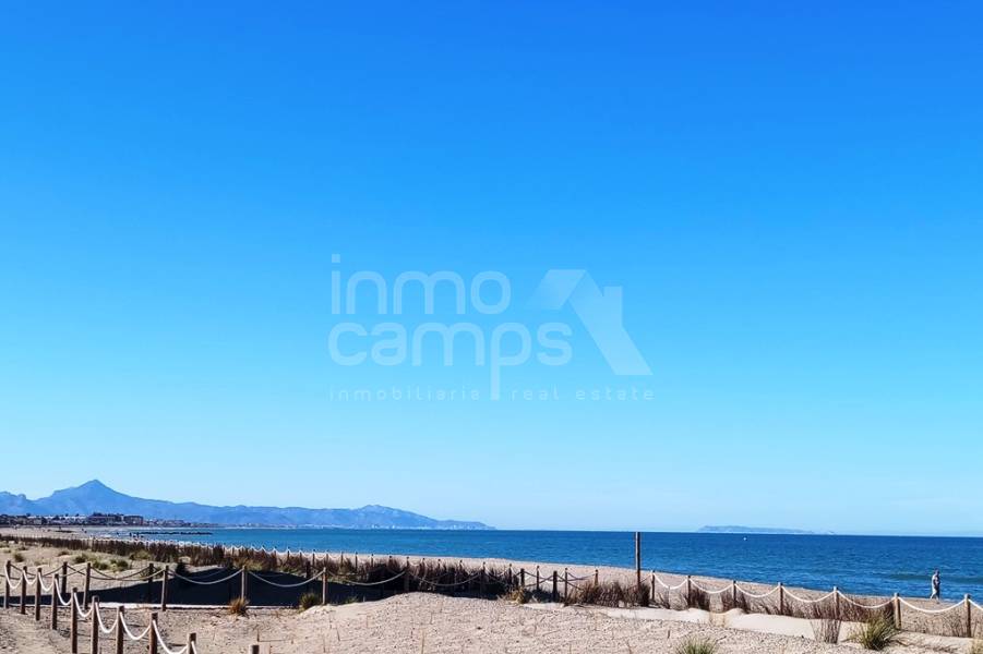For sale - Semi - Detached house - Denia