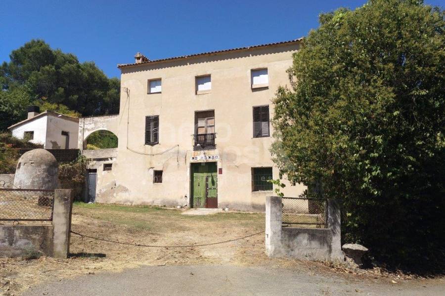 For sale - Finca - Ontinyent