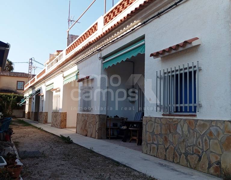 Te koop - Rijtjeshuis - Denia