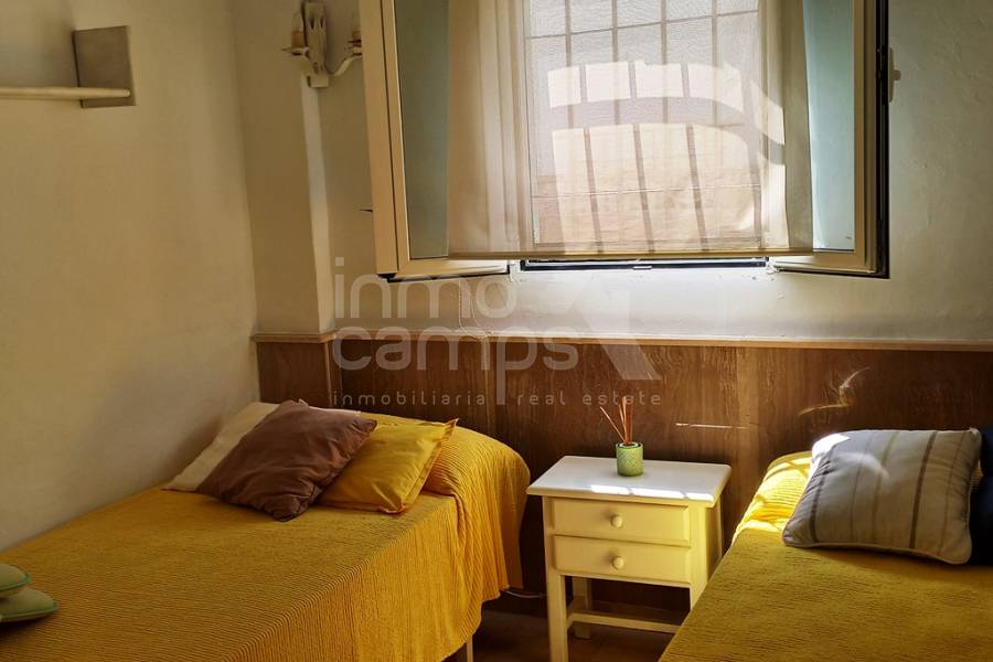 For sale - Villa - Denia