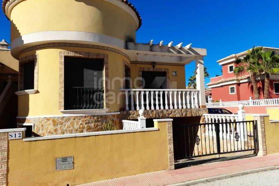 For sale - Villa - Benferri