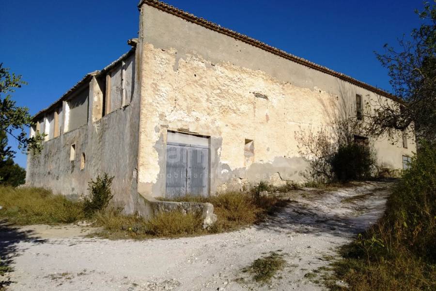 For sale - Finca - Ontinyent