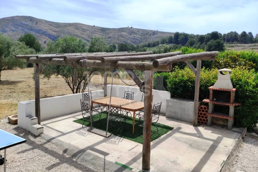 Te koop - Landhuis - Millena