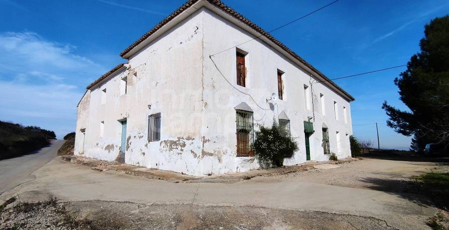 Te koop - Finca - Albaida