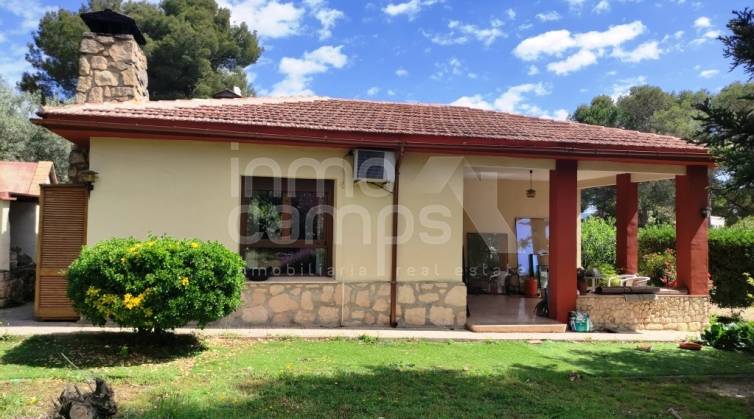 Villa - Te koop - Alcoy - Urbanizaciones