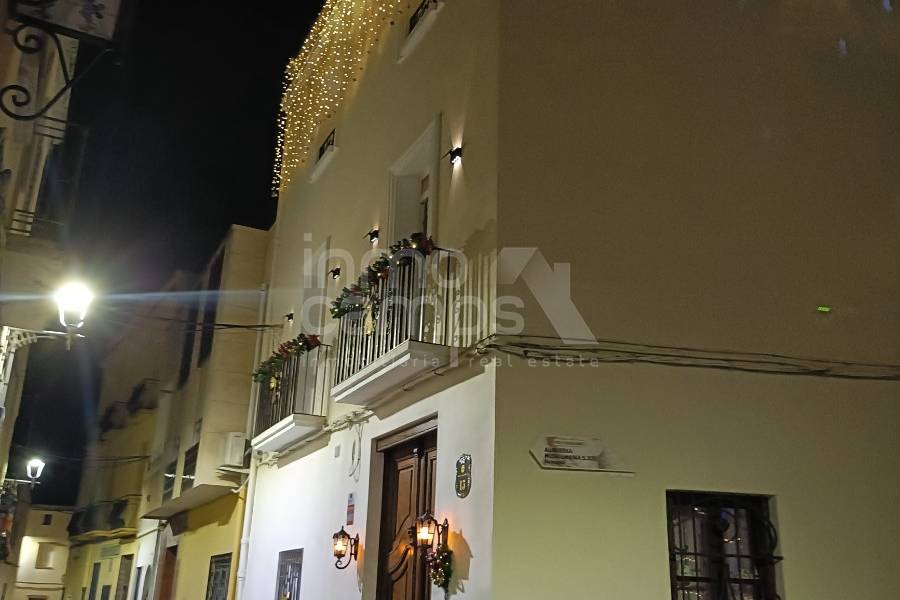 Te koop - Stadhuis - Beniarjó