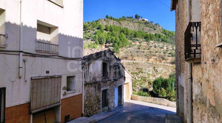 Town House - For sale - Planes - Planes