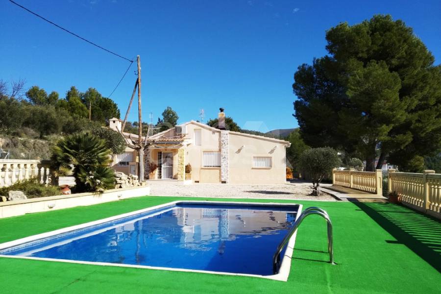 For sale - Country House - Millena