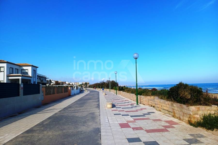 For sale - Semi - Detached house - Oliva