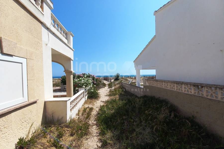 For sale - Villa - Denia